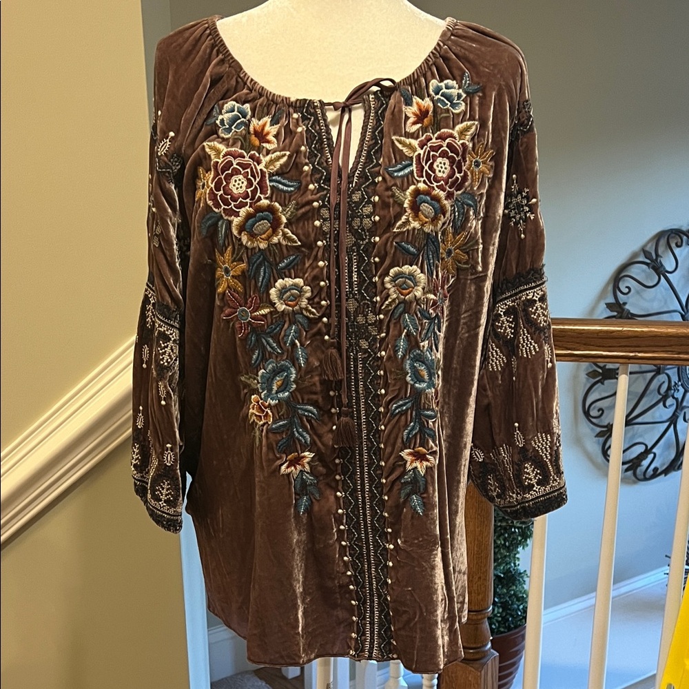 Johnny Was Floral Embroidered Brown Blouse, NWOT, L